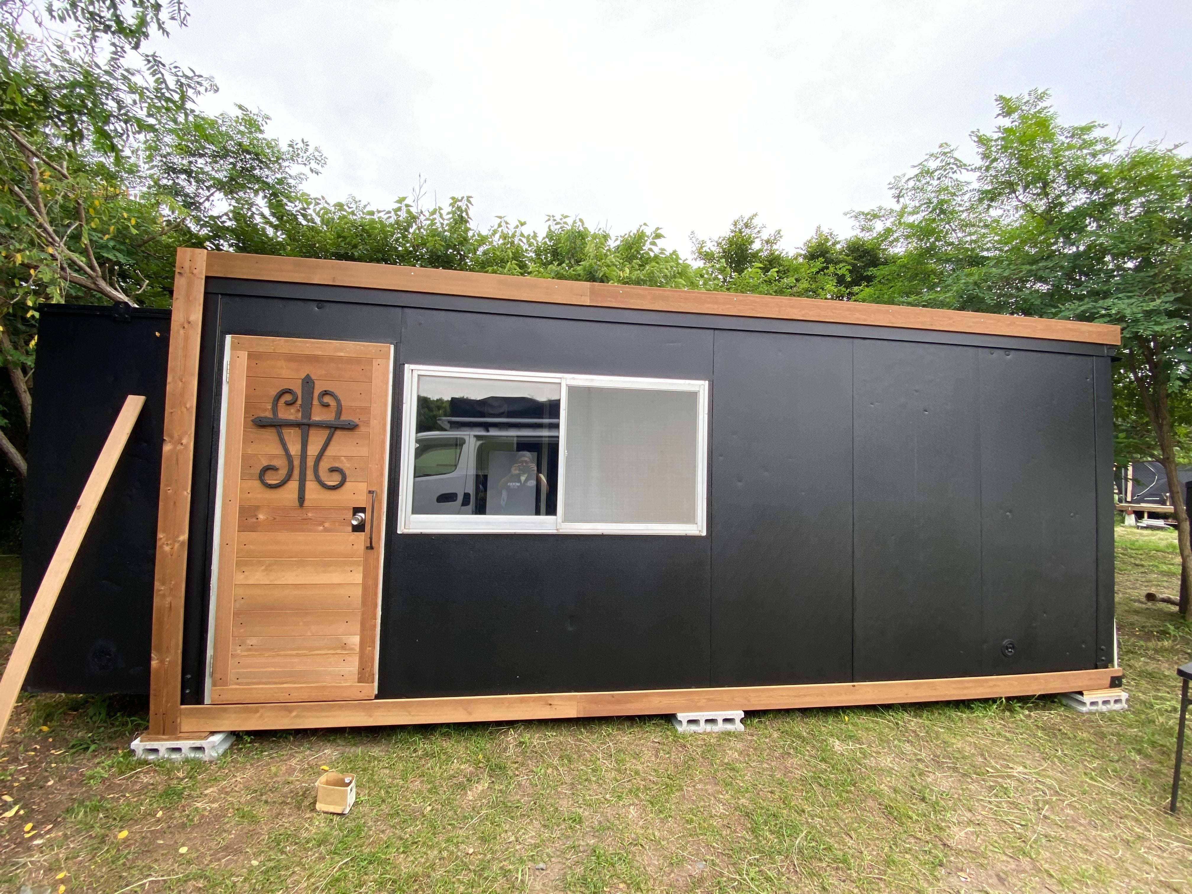 おしゃれプレハブユニット（中サイズベースコンテナ）SOLD OUT